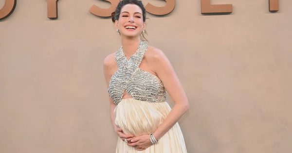Sao nữ nổi bật nhất 2026 gọi tên Anne Hathaway với 5 bộ phim bom tấn