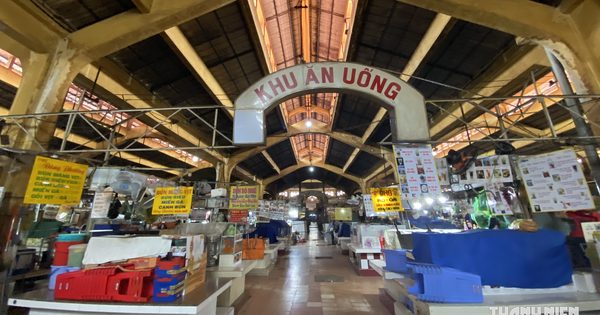Sạp ăn chợ Bến Thành tạm đóng cửa sau phản ánh của du khách nước ngoài
