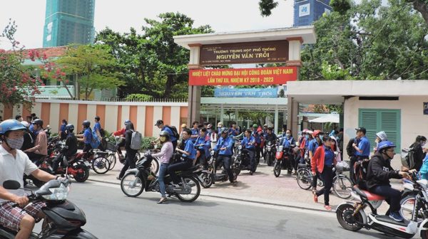 Sáp nhập 12 trường THPT ở Khánh Hòa: Đề nghị không ‘xóa sạch’ tên trường nổi tiếng