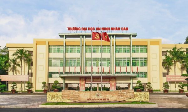 Sáp nhập nhiều trường công an