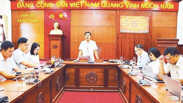 Sắp xếp đội ngũ cán bộ đáp ứng yêu cầu mới