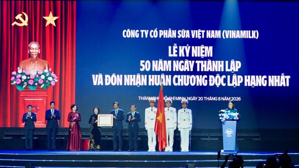 Sau danh hiệu Anh hùng Lao động, Vinamilk tiếp tục đón nhận huân chương Độc lập hạng Nhất