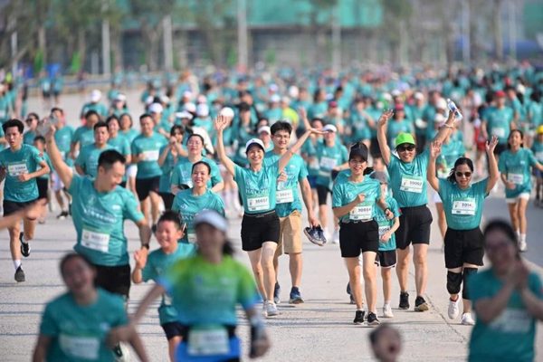Sau giải chạy kỷ lục, siêu đô thị bên vịnh kỳ quan sẵn sàng đón cư dân về ở từ quý I/2027