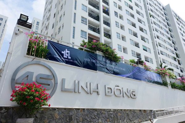 Sau hơn 10 năm, 200 hộ dân chung cư 4S Linh Đông được cấp sổ hồng