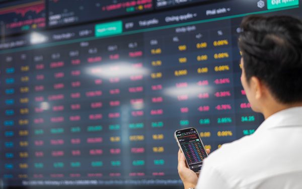 Sau IPO: Doanh nghiệp làm gì để tiền của cổ đông sinh lời dài hạn?