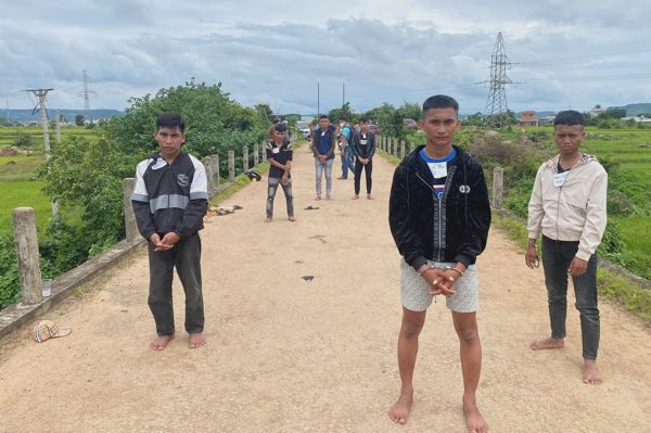 Sau tiếng nẹt pô giữa làng, một thanh niên bị chém tử vong