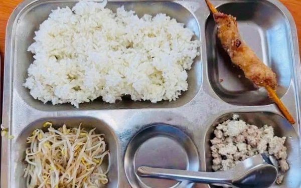 Sau vụ suất ăn bán trú lèo tèo, Hà Nội giao 3 phó giám đốc sở làm trưởng đoàn đi kiểm tra