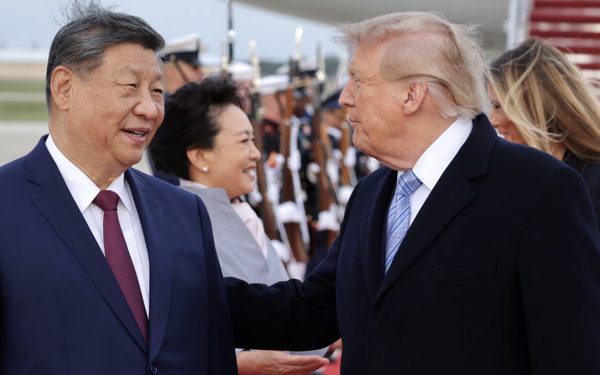 SCMP: Ông Trump thúc giục ông Tập dỡ bỏ hạn chế xuất khẩu đối với Nhật Bản