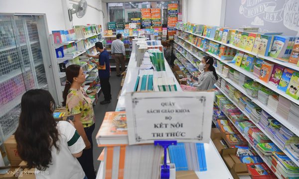 Sẽ sửa đồng bộ chương trình, sách giáo khoa lớp 1-12