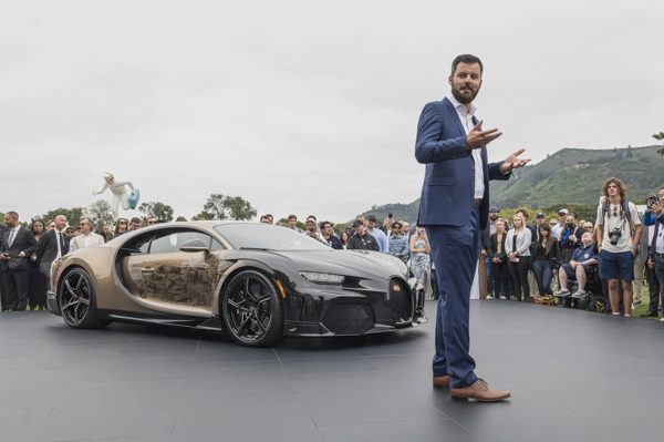 Sếp Bugatti khuyên xe châu Âu đừng "đua màn hình" với xe Trung Quốc