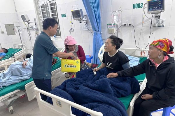 Sét đánh 4 người cùng lúc