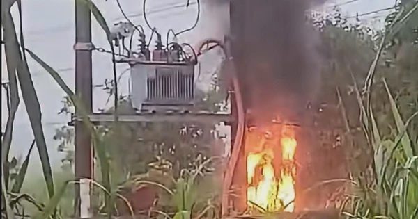 Sét đánh cháy trạm biến áp ở Quảng Ngãi, 221 hộ dân mất điện