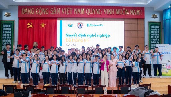 Shinhan Life Việt Nam hoàn thành chương trình hướng nghiệp S-Career 2026