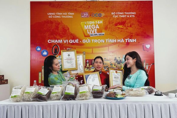 Shopee đồng hành cùng doanh nghiệp địa phương đưa sản phẩm OCOP lên thị trường số
