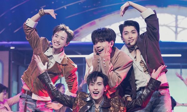 Show Tinh Hà 'Say Hi' mang về 60 tỷ đồng cho DatVietVAC