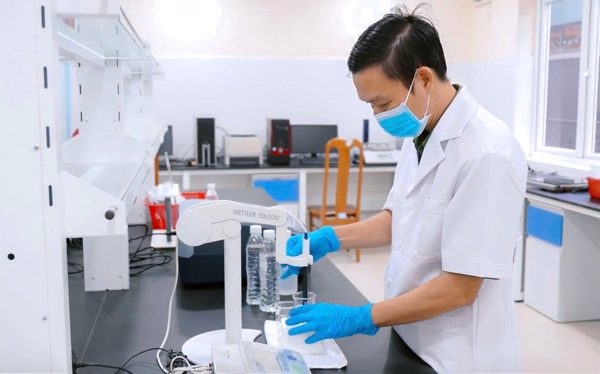 Sĩ quan cảnh vệ kể chuyện kiểm tra từng bữa ăn, ly nước của khách VIP