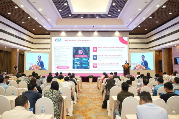 Siết xử lý vi phạm trên không gian mạng