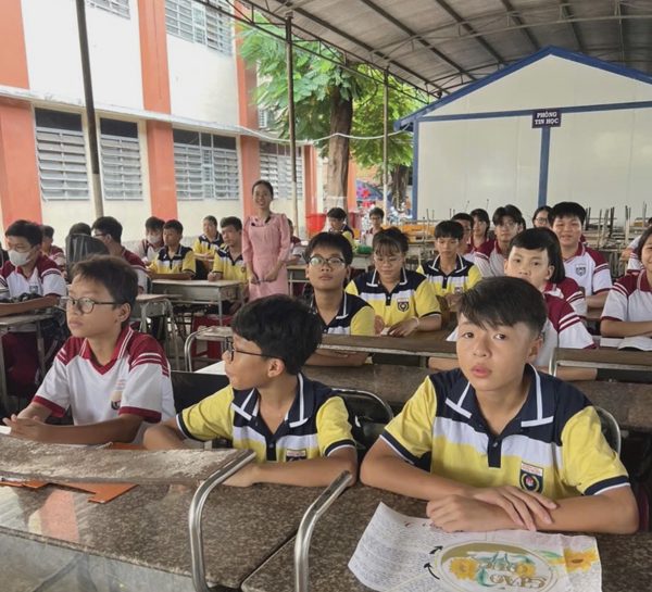 'Siêu trường' 5.000 học sinh ở TP.HCM thiếu 50 giáo viên, phải ghép lớp