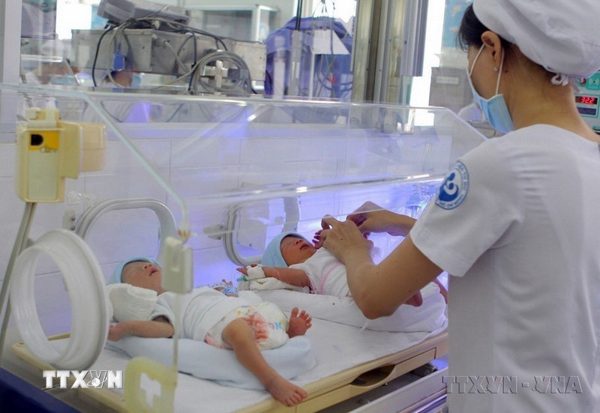 Sinh con ngoài 40 tuổi - y học phát triển nhưng khó vượt qua giới hạn sinh học