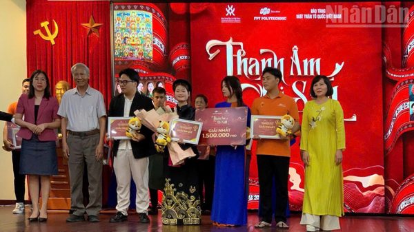 Sinh viên kể chuyện di sản tại Bảo tàng Phụ nữ Việt Nam