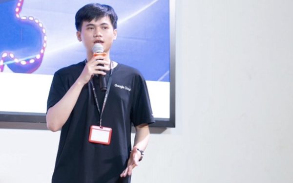Sinh viên ngành Công nghệ thông tin HUFLIT và hành trình mở lối qua những đấu trường công nghệ