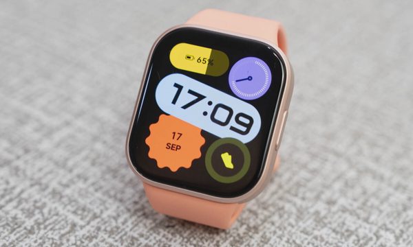Smartwatch màn hình AMOLED pin 18 ngày giá 1,2 triệu đồng