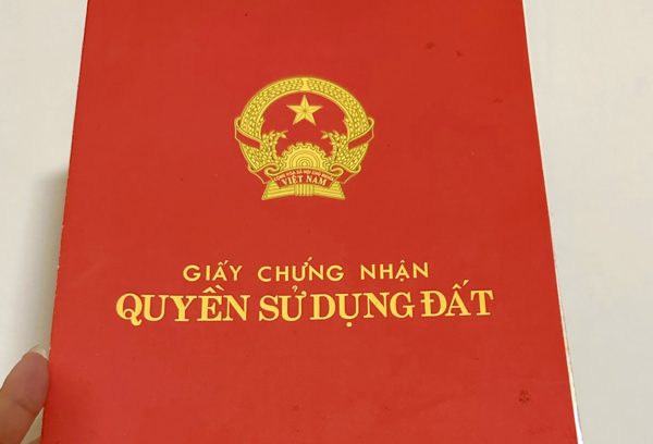 Sổ đỏ thể hiện ranh giới rộng hơn diện tích được công nhận, xử lý thế nào?