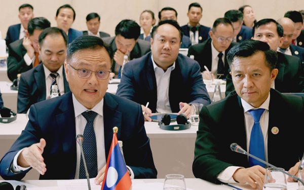 Số dự án của Việt Nam đầu tư sang Lào tăng vọt