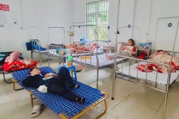 Số người nghi ngộ độc sau ăn bánh mì ở Gia Lai lên 150