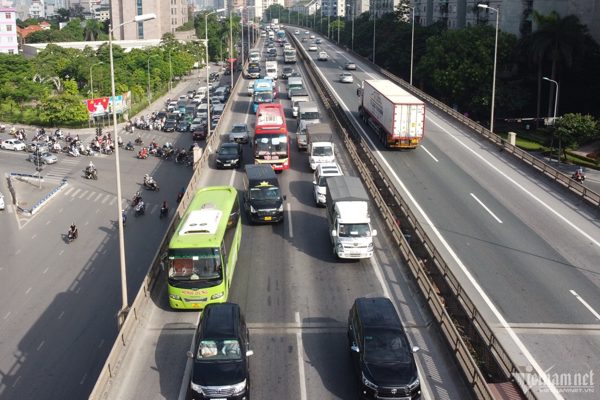 Sở Xây dựng Hà Nội trả lời Cục CSGT về kiến nghị bỏ làn khẩn cấp ở Vành đai 3
