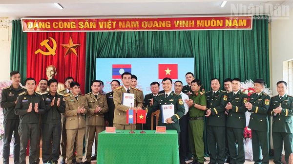 Sơn La tăng cường phối hợp bảo vệ biên giới Việt Nam-Lào