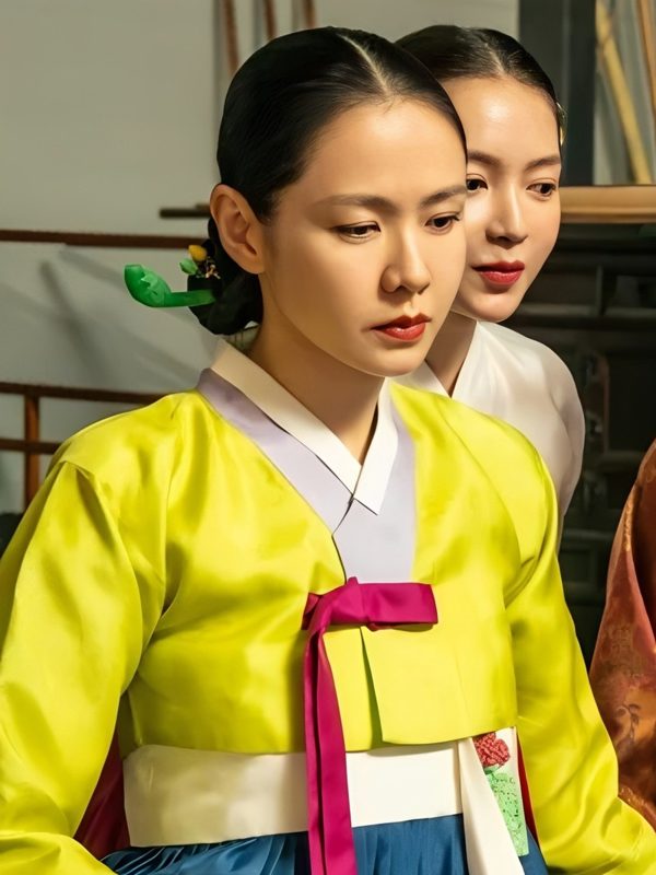 Son Ye Jin nói về vai diễn gây tranh cãi trong phim 19+