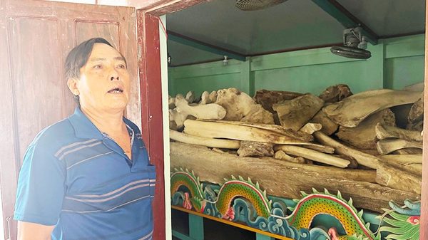 Sống cùng Phú Quý qua chuyện của các ông từ