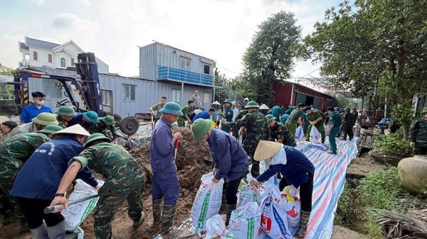 Sống lại ký ức hào hùng của lực lượng vũ trang thủ đô bằng nghệ thuật