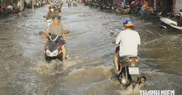 Sông Sài Gòn triều cường vượt lịch sử, chiều nay tiếp tục tăng