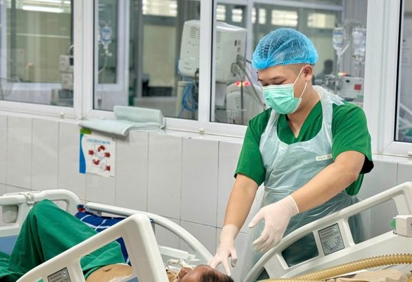 Sốt rét nặng sau khi trở về từ Congo