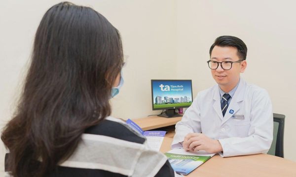 Sốt trong ba tháng đầu thai kỳ có nguy hiểm?