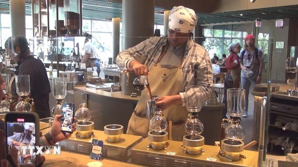 Starbucks thông báo đóng cửa khoảng 250 cửa hàng tại Bắc Mỹ