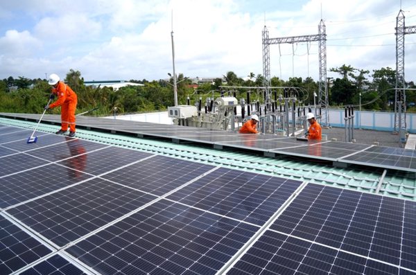Sử dụng năng lượng tiết kiệm để doanh nghiệp giảm áp lực chi phí