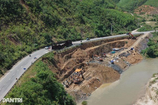 Sửa chữa 5 điểm sạt lở lớn trên cung đường đèo nối Nha Trang - Đà Lạt