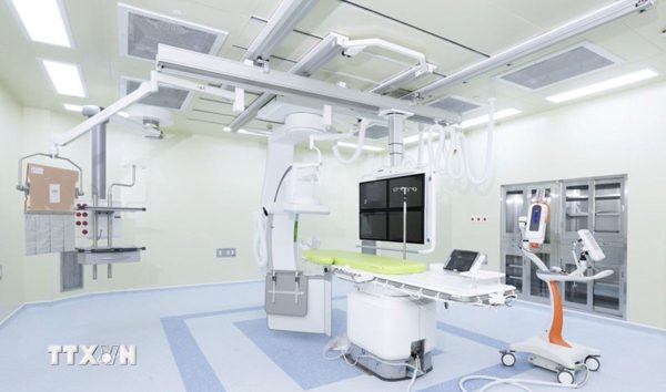 Sửa đổi 6 luật về y tế: Kiểm soát giá thuốc, ngăn mua bán lòng vòng để nâng giá thiết bị