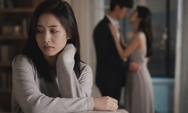 Sức hút khó cưỡng của những tình yêu bị cấm đoán