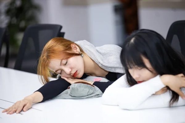 Sức khỏe tinh thần ảnh hưởng thầm lặng đến người trẻ như thế nào?