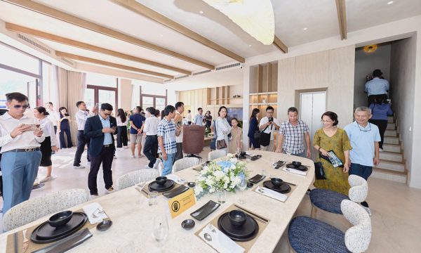 Sun Property khai trương nhà mẫu The Elite tại Charmora City