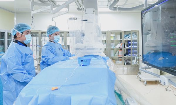 Suýt chết do vỡ túi phình mạch máu não