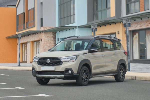 Suzuki XL7 Hybrid giảm 85 triệu đồng tại đại lý, sắp có bản nâng cấp?
