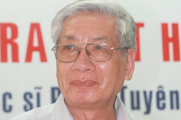 Tác giả lời bài hát “Trái Đất này là của chúng mình” qua đời ở tuổi 89