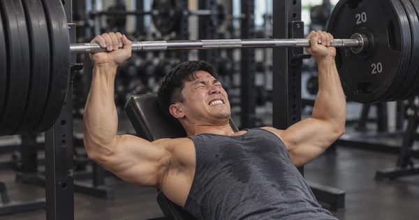Tác hại của tập luyện quá sức đến testosterone ở nam giới