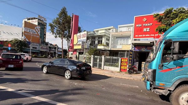 Tai nạn liên hoàn trên Quốc lộ 1, một người tử vong