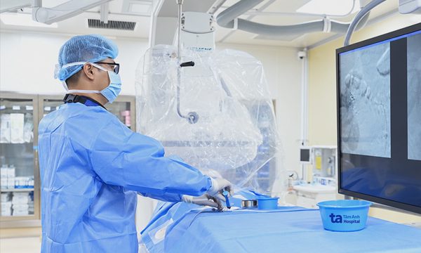 Tái thông mạch não tắc cho người đột quỵ
